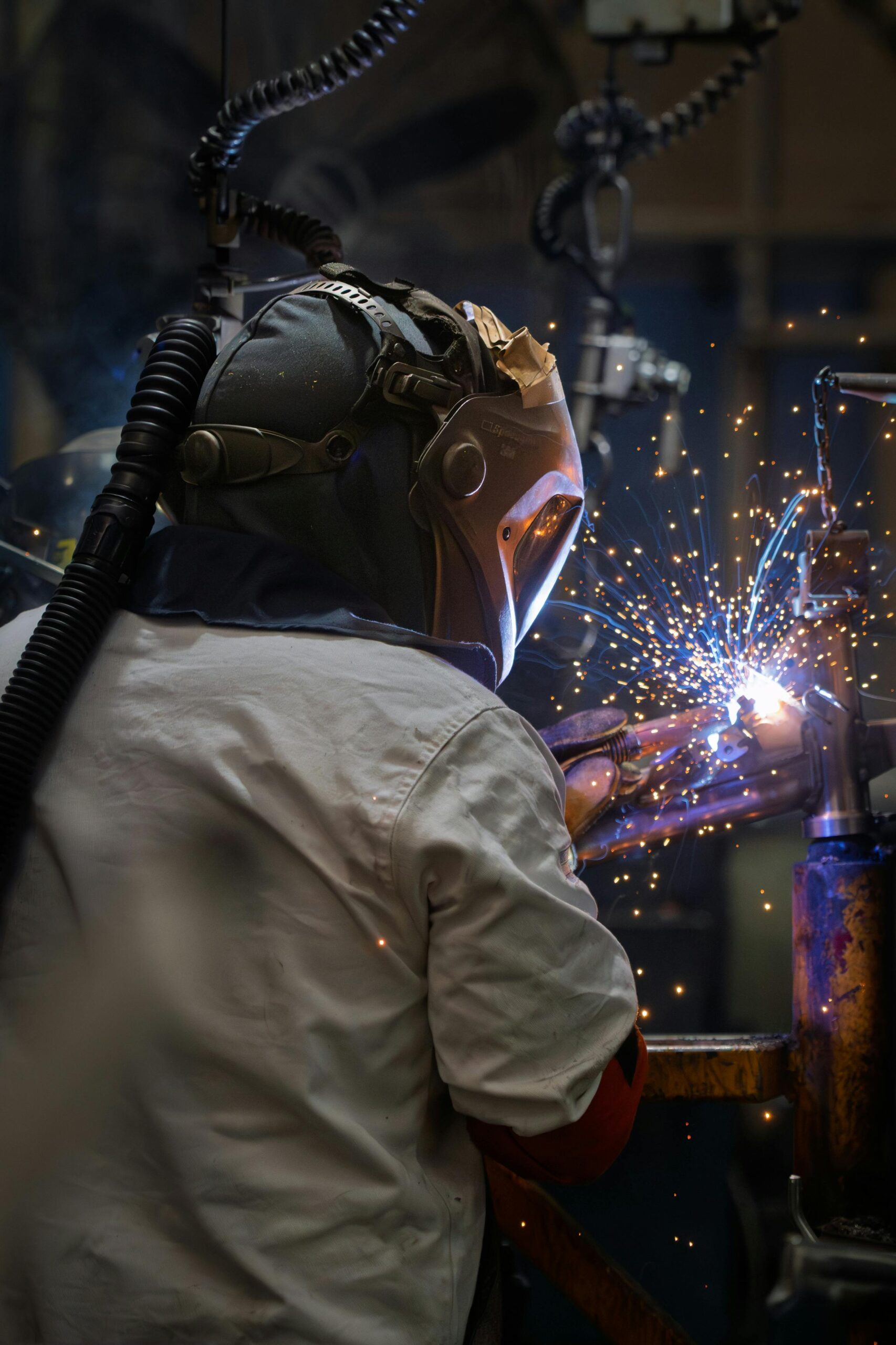 Product catalogue and technical specification pages for manufacturing web design